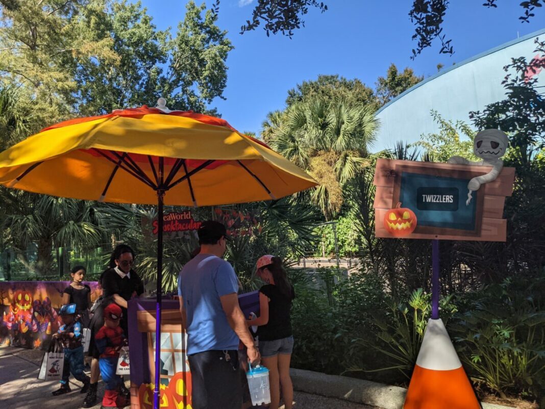 SeaWorld Orlando Halloween 2024 Spooktacular Guide &amp; Coupons | Green ...